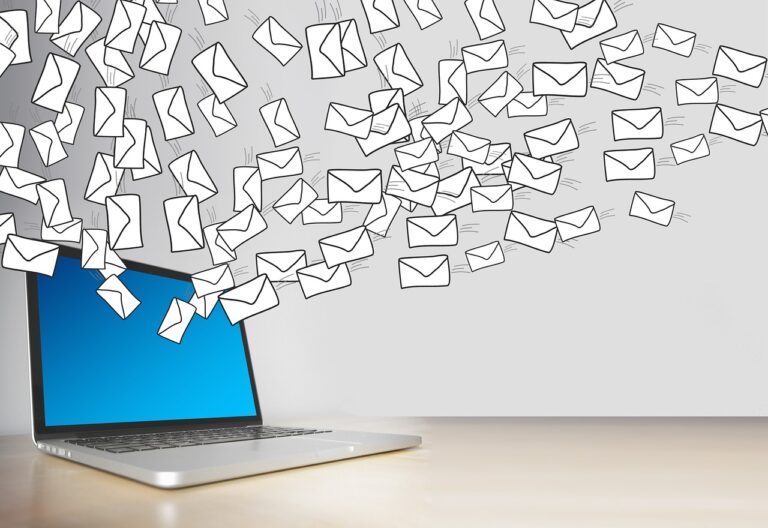 e-mail, mail, contact, letter, write, glut, spam, internet, communication, digital, news, computer, networking, computer science, information, post office, transfer, envelope, network, e-mail, e-mail, e-mail, mail, mail, mail, spam, spam, spam, spam, spam